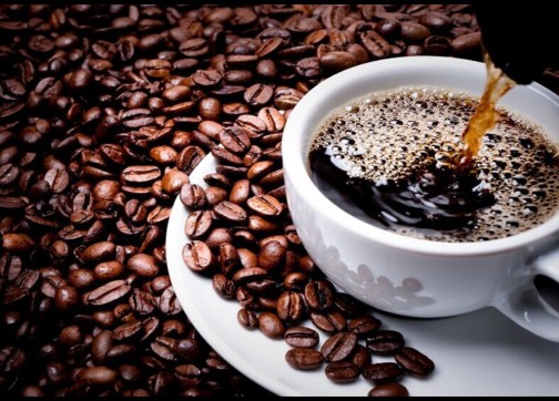 دراسة مثيرة : شرب 6 فناجين قهوة في اليوم يحمينا من مرض مؤلم