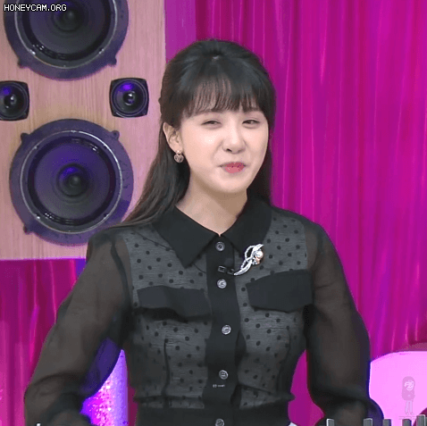 김민아 . 이 십세기