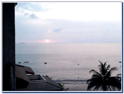 9 Pantai Di Anyer Banten Sambolo Pasir Putih Jambu Beach Marbella Legon Florida Lokasinya Jejakpiknik Com