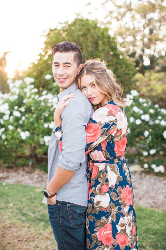 صور رومانسية للمخطوبين