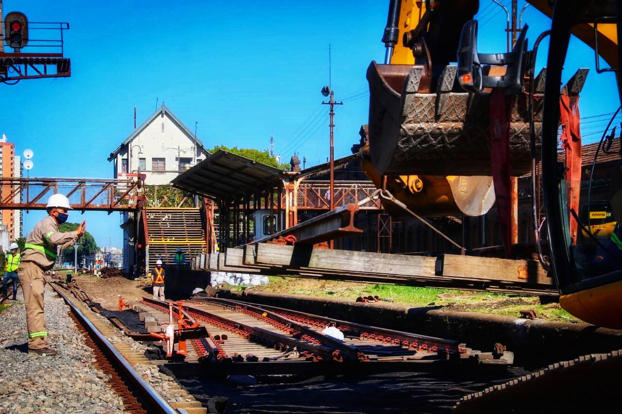 CRÓNICA FERROVIARIA: Readecuación tercer riel