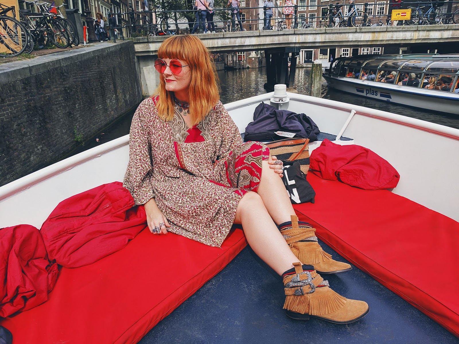 Budget Friendly Canal Cruise in Amsterdam with Unlimited Drinks