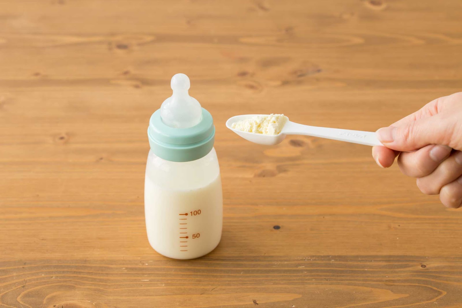 赤ちゃん用粉ミルクの中にいる「サカザキ菌」と調乳温度の話