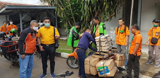 DSPPPA Kota Cirebon Salurkan Bantuan Gubernur (Misbar ) Kepada Masyarakat DSPPPA Kota Cirebon Salurkan Bantuan Gubernur (Misbar ) Kepada Masyarakat