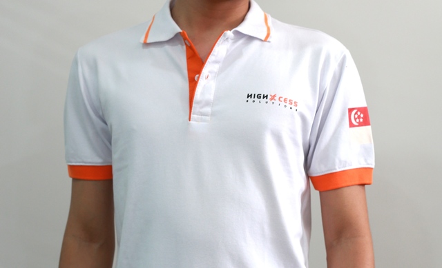 Vị trí in logo phía trước ngực và tay áo