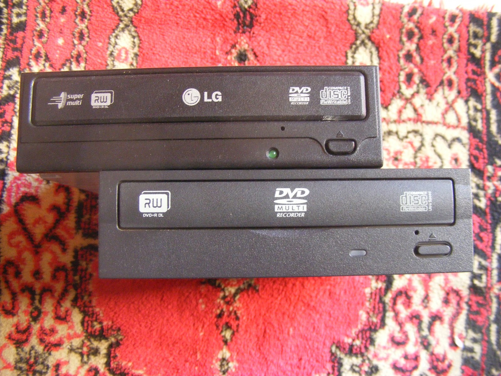 dvd-rw-drive-pc-center-laptop-solo