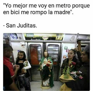 Blooper De Ciclista Con Estatua De San Juditas