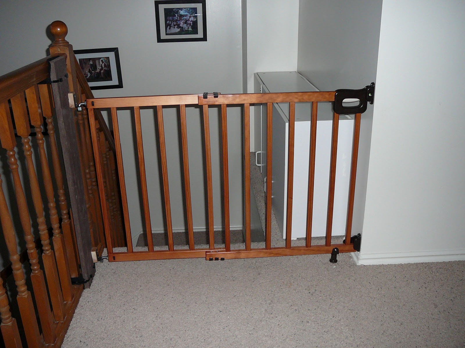 Five Frugal Sisters Banister attachment for Baby Safety Gate