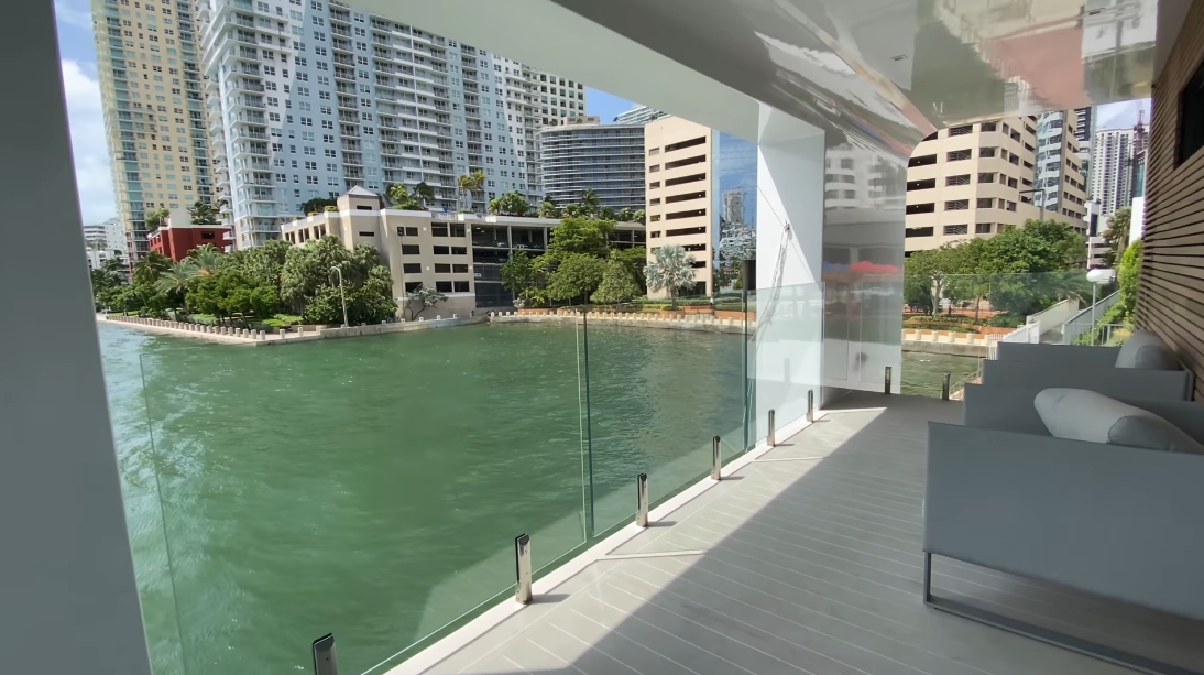 46 Interior Design Photos vs. Arkup Livable Yacht Floating Home Tour