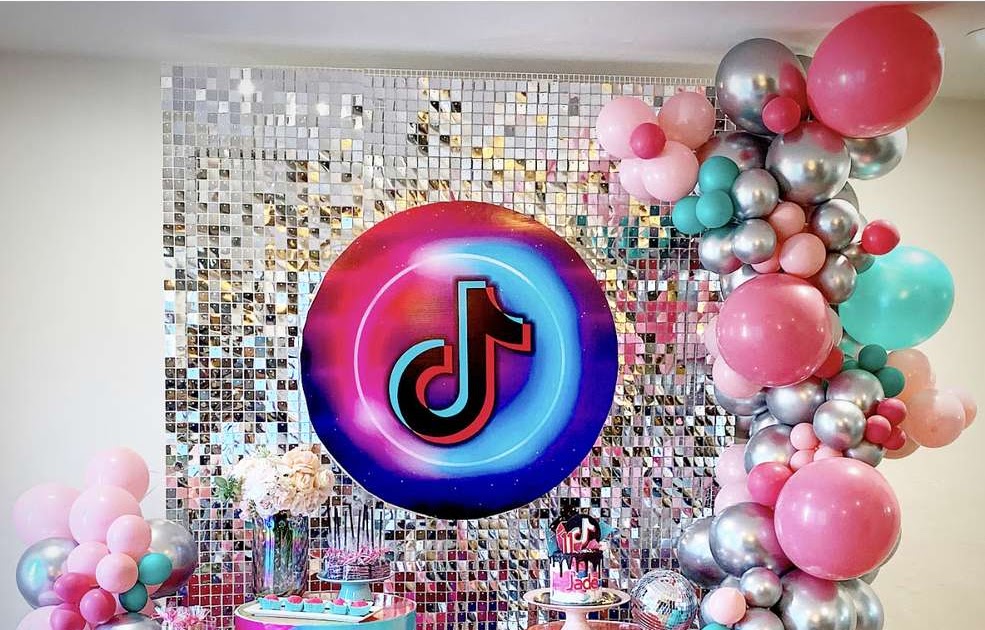 7 Ideas para decorar Fiesta de Tik Tok