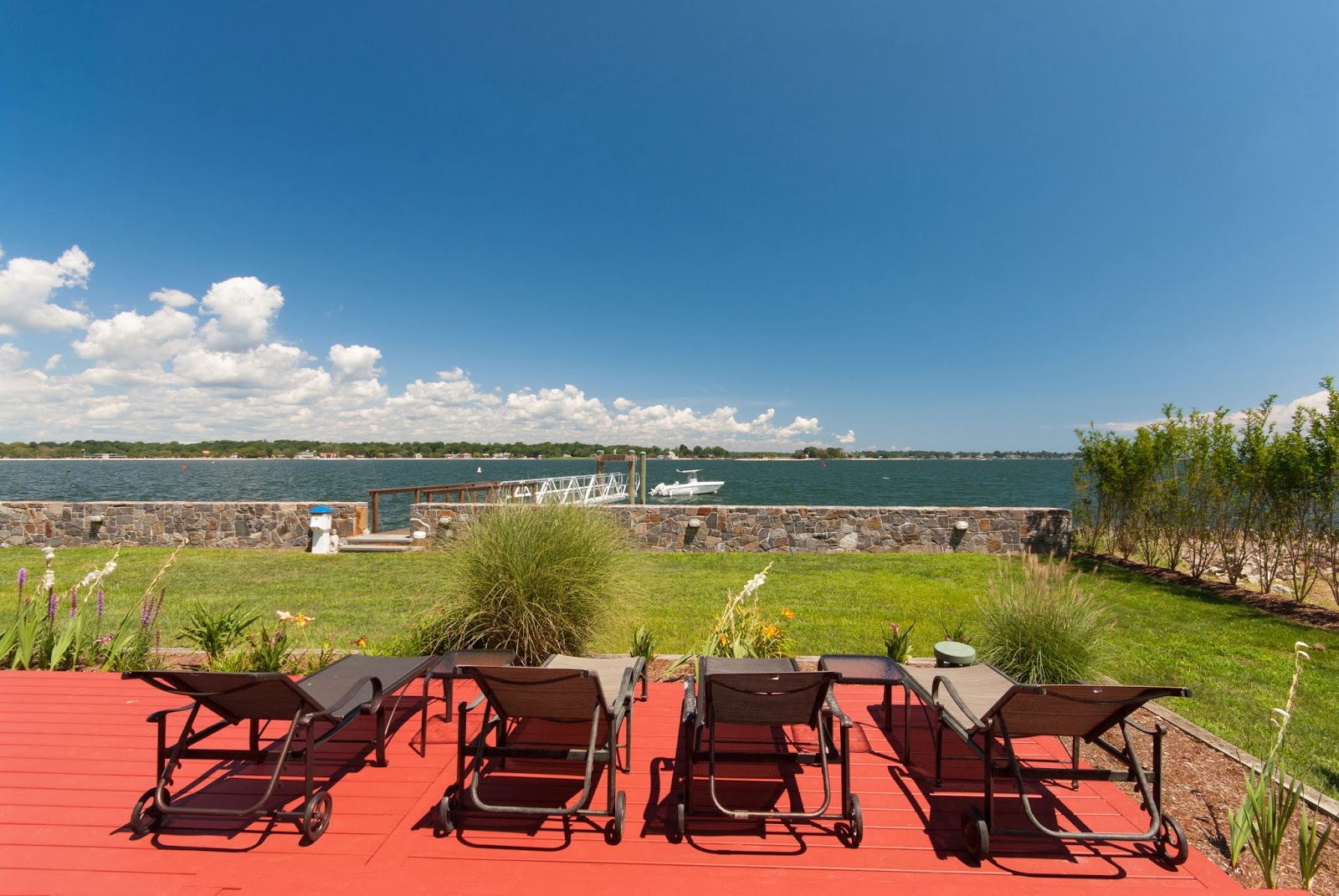 How Far Is Stamford Connecticut How far in advance should i purchase