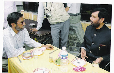 Rajen Todariya with Ex Union Minister for Railway Ramvilas Paaswan in Shimla