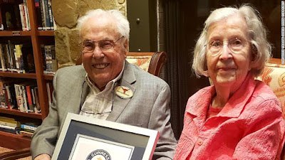 Pasangan Hidup Tertua di Dunia Membagikan Rahasia Kehidupan Pernikahan Mereka Yang Langgeng