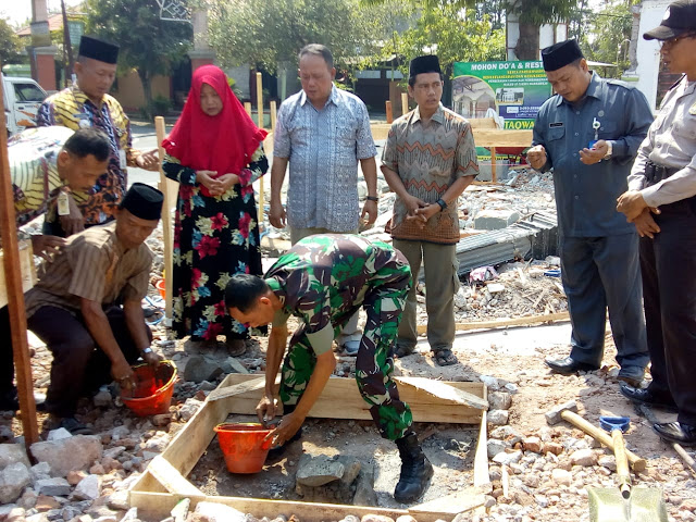 Peletakan Batu Pertama Pembangunan Masjid At Taqwa Desa Puro