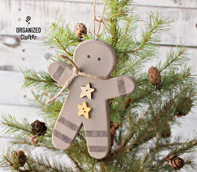 Gingerbread Men Semi-Homemade Ornaments #hobbylobby #ornaments #DIYornaments #gingerbreadmen