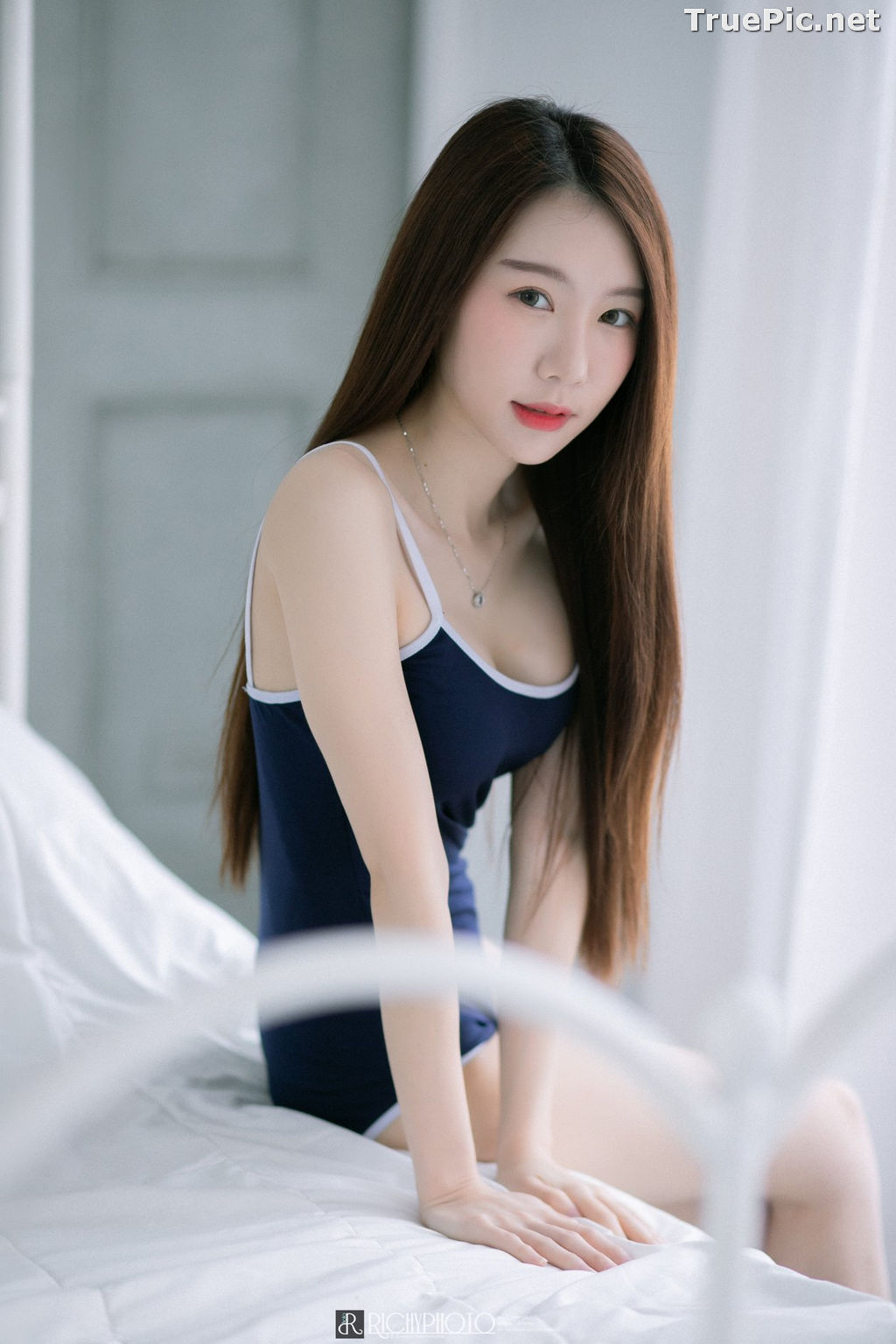 Image Thailand Model - Carolis Mok - Onepiece Swimsuit On The Bed - TruePic.net - Picture-15