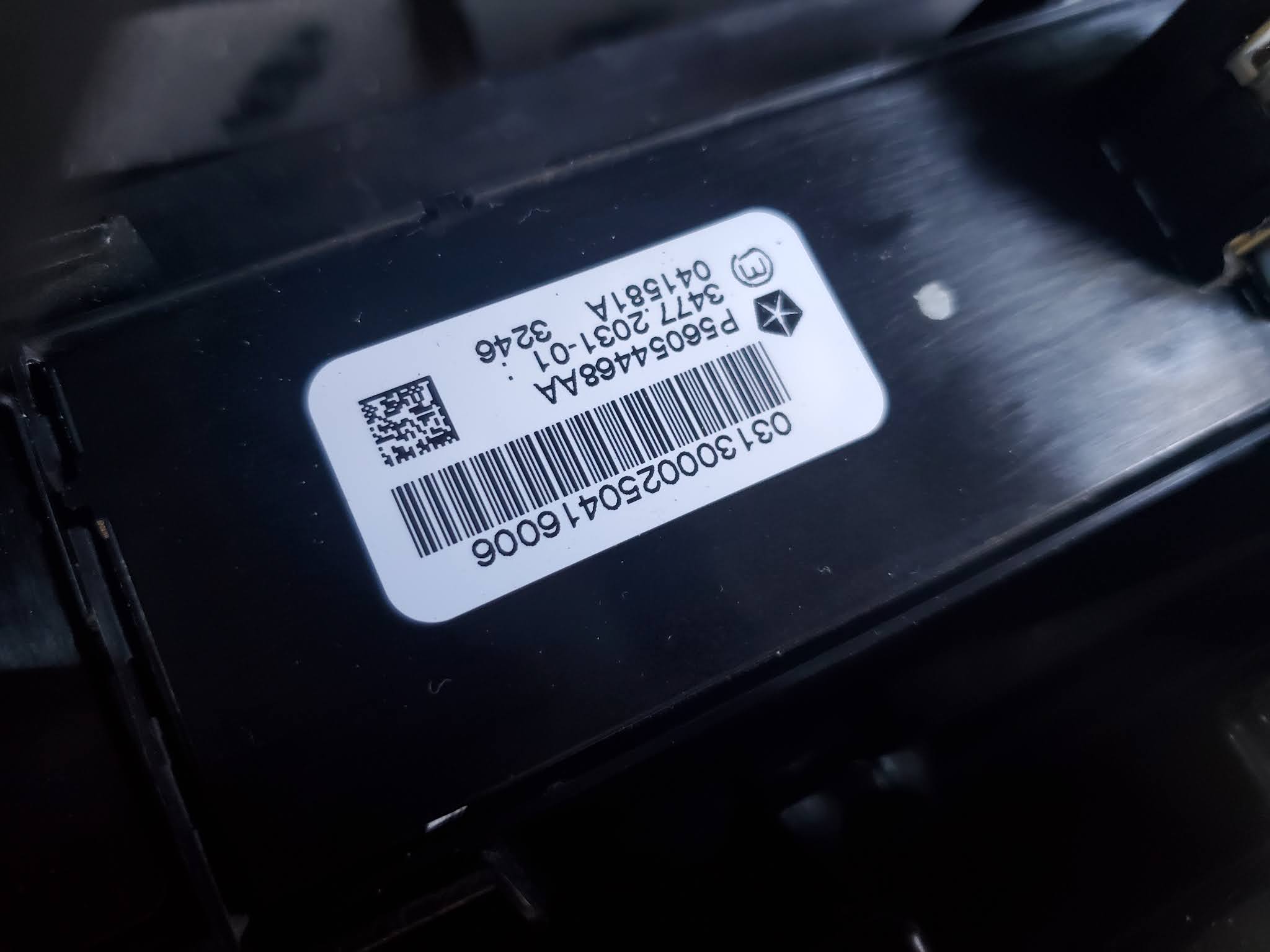 SilverHawk 2014 Dodge Ram Integrated Trailer Brake Controller