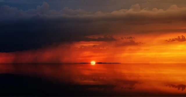 Golden Horizon Sunset Free Nature Animated Screensaver.