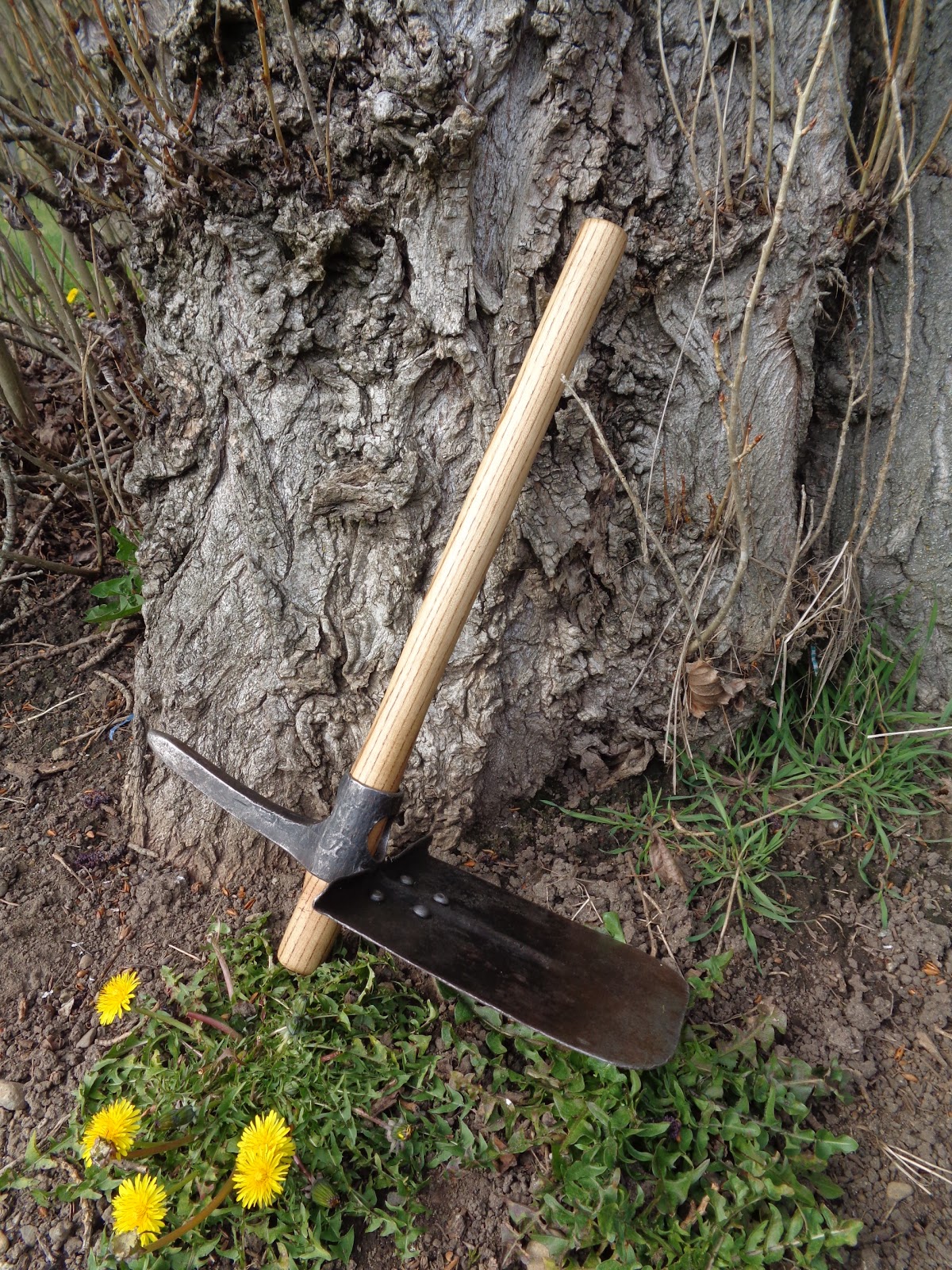 Four Bees Portuguese Entrenching Tool, Model 1909, Model 1911, Portugese Expeditionary Forces