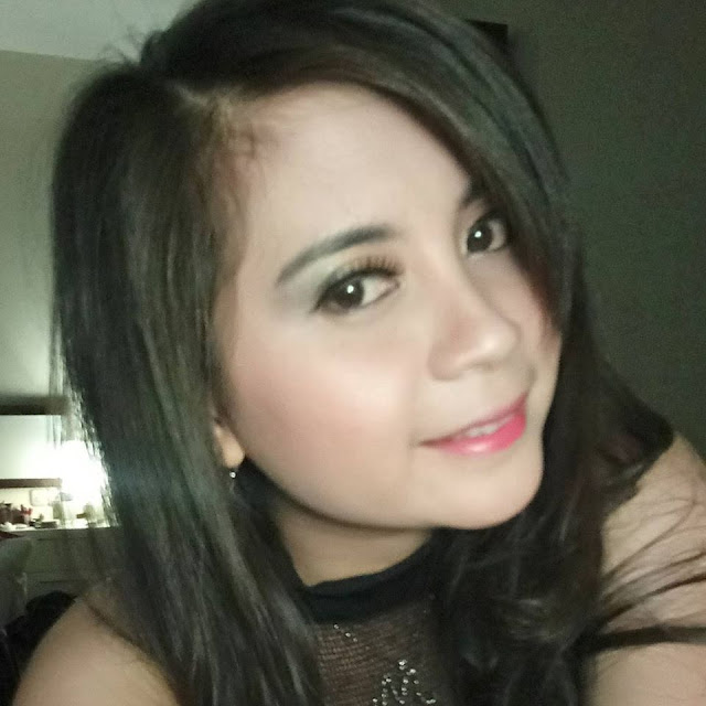 Nesa Seorang Gadis Beragama Islam, Suku Sunda, Profesi SPG (Sales Promotion Girl) Di Sumedang Jawa Barat Mencari Jodoh Pasangan Pria Untuk Jadi Calon Suami