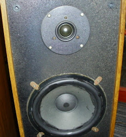 goodmans mega bass speaker