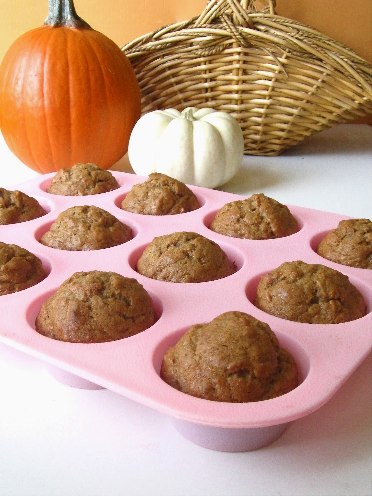 3 Ingredient Skinny Pumpkin Muffins The Lindsay Ann