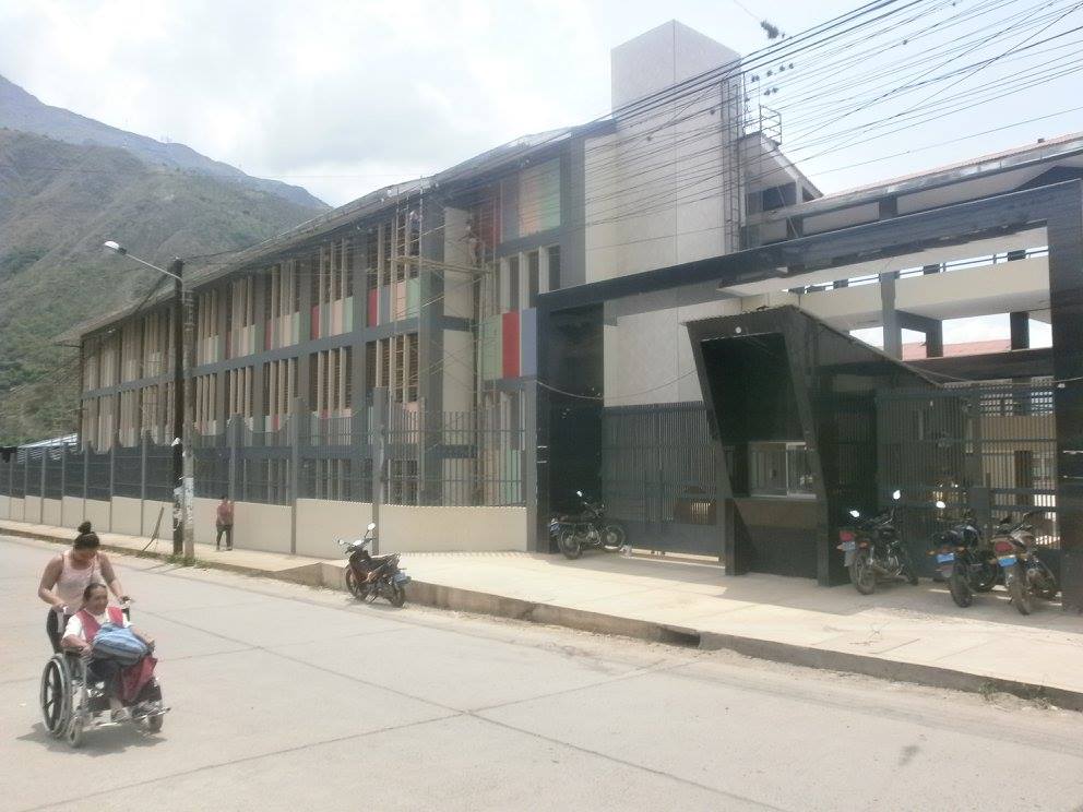 Colegio MANCO II - Quillabamba
