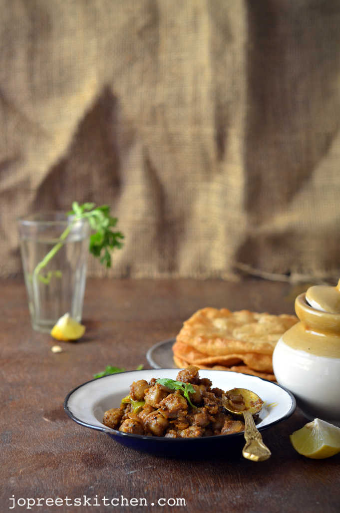 Pindi Chole - Rawalpindi Chickpeas Masala