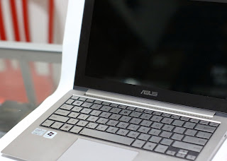 laptop Asus ZenBook UX21E Core i7
