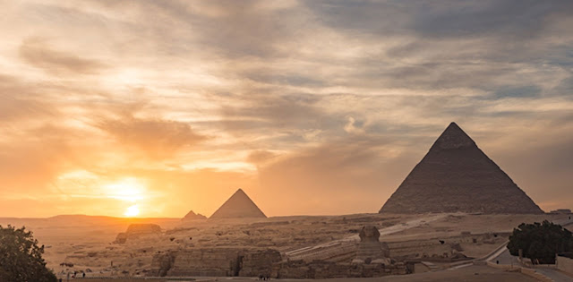 Piramidi di Giza dove sono state scoperte le reliquie di Dixon.