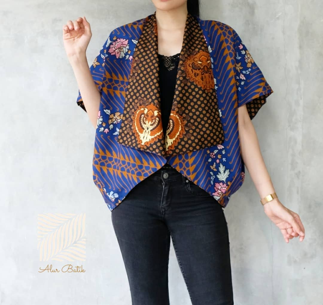  model gamis batik untuk pesta pernikahan Ide Penting 24 Model Baju Batik Jubah 2021