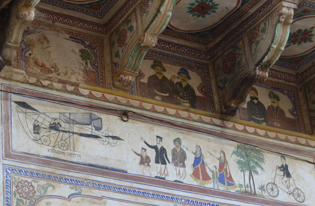 Fresco depicting Wright Brothers First Flight at Bansidhar Nevatia Haveli-Mandawa