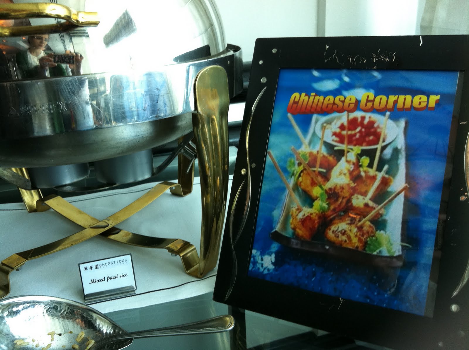 Qatar Culture Club CHOPSTICKS Restaurant in Wyndham Hotel An unusual