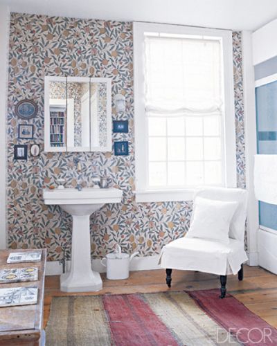 15 Whimsical Wallpaper Ideas For Your Bathroom - Womens2Day