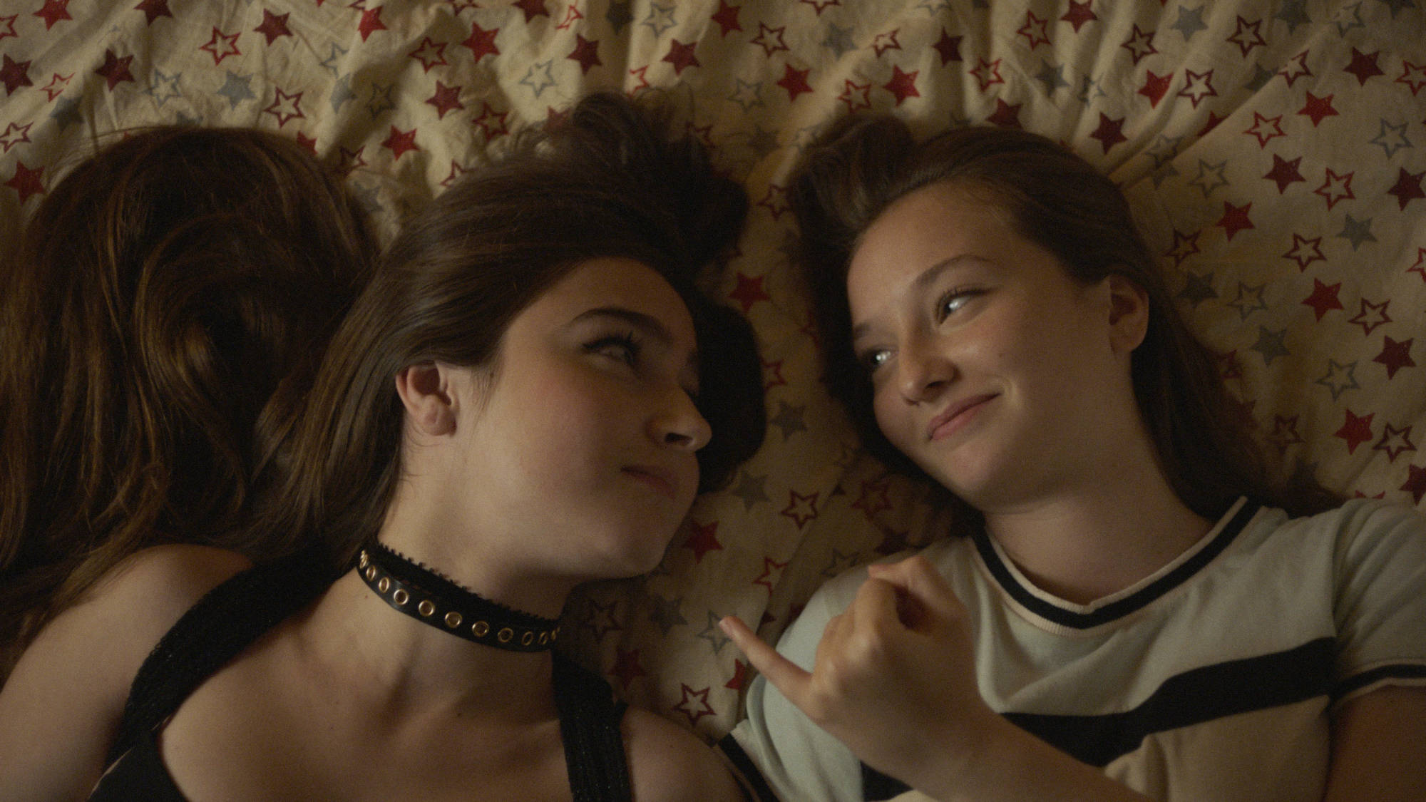 Sister movie. Sister movie. эми полер сестры. сестры 2015. сестра / l'enfant d'en haut (2012).