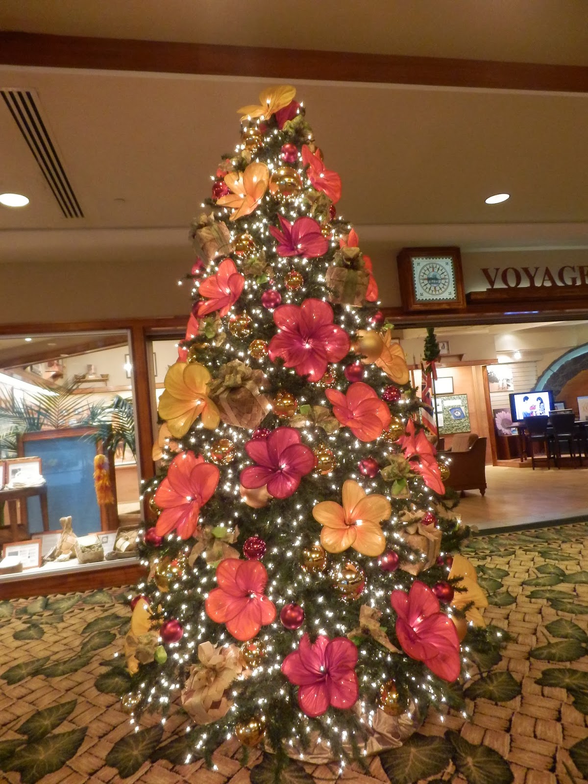 Calpin Travel Blog クリスマスツリーリレー in Hawaii☆ いろんなホテルを見て歩こう♪