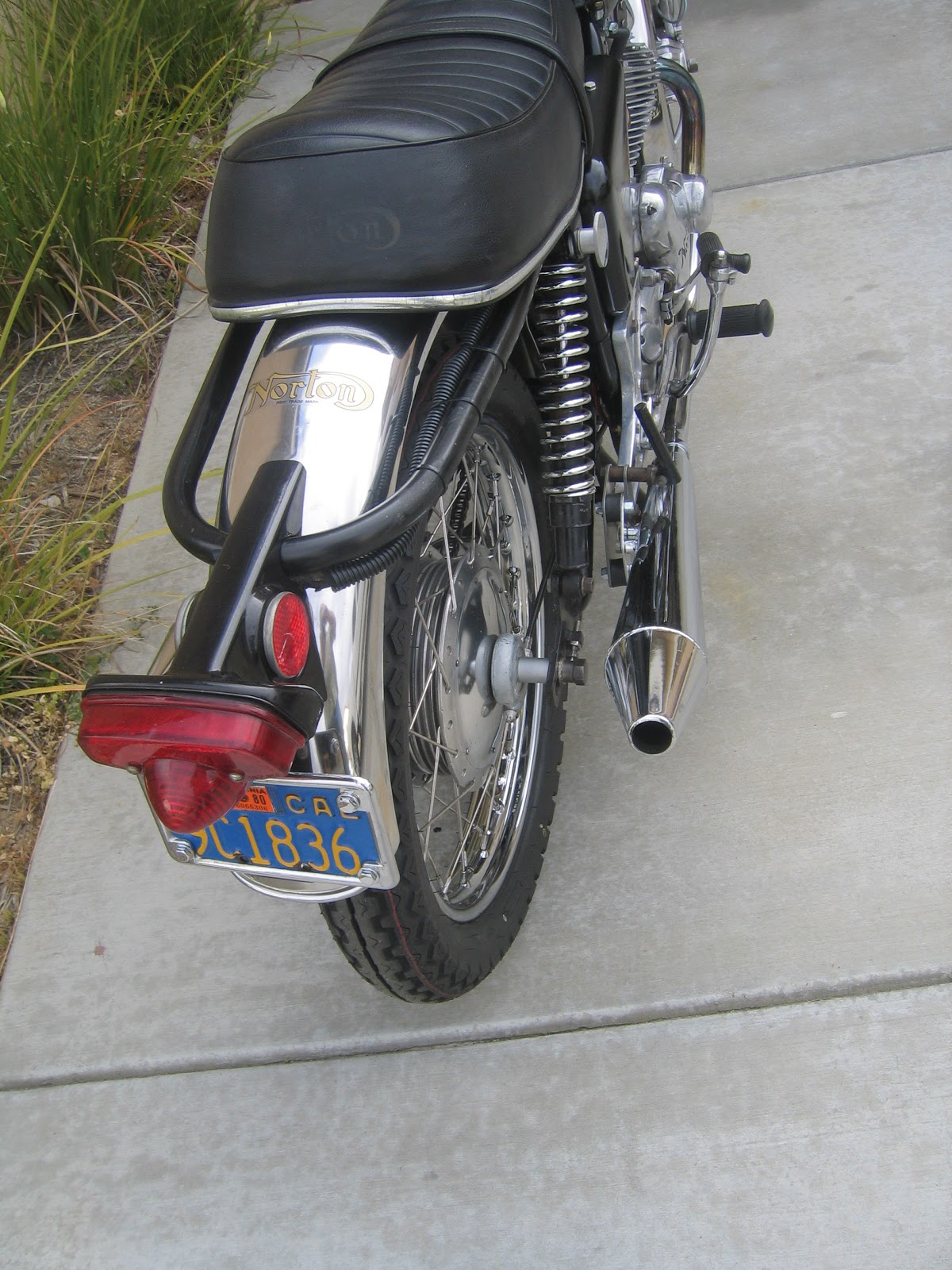 commando 350 bike price