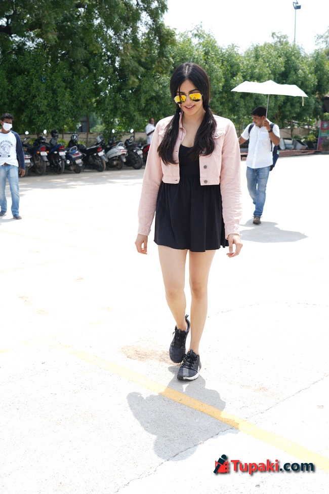 Pic Gallery: Adah Sharma Spotted at Film Set in Hyderabad
