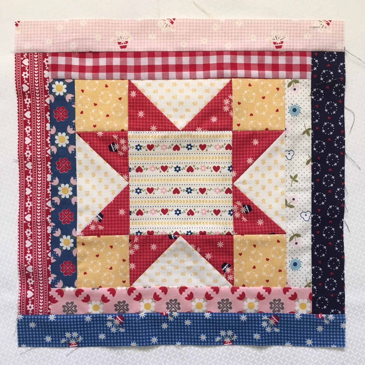 Happy Quilting: Happy Little Things BOM - Block 1!!!