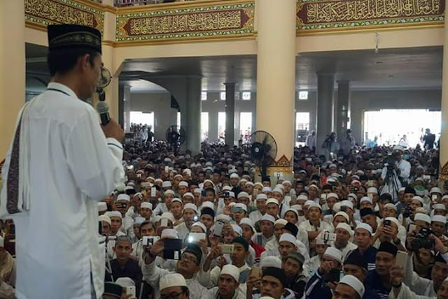 Begini Nasihat Mengharukan Ustadz Somad untuk Generasi Muda