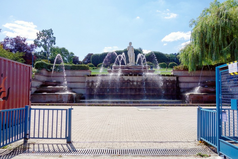 Parc De La Butte Du Chapeau Rouge Paris : Parc de la Butte du Chapeau Rouge, petit frère méconnu du parc