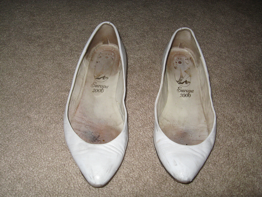 Can Stinky Feet Really Make Money Online? Diary of a Shoe Salesman