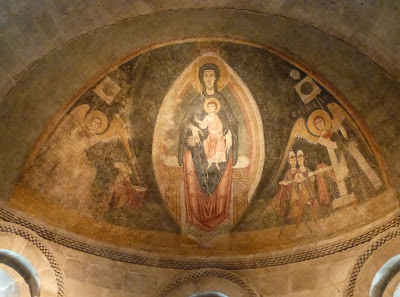 THE CLOISTERS MET. La Virgen y el Niño en majestad y la adoración de los magos. ROMÁNICO EN NUEVA YORK. THE CLOISTERS MET. La Virgen y el Niño en majestad y la adoración de los magos.
