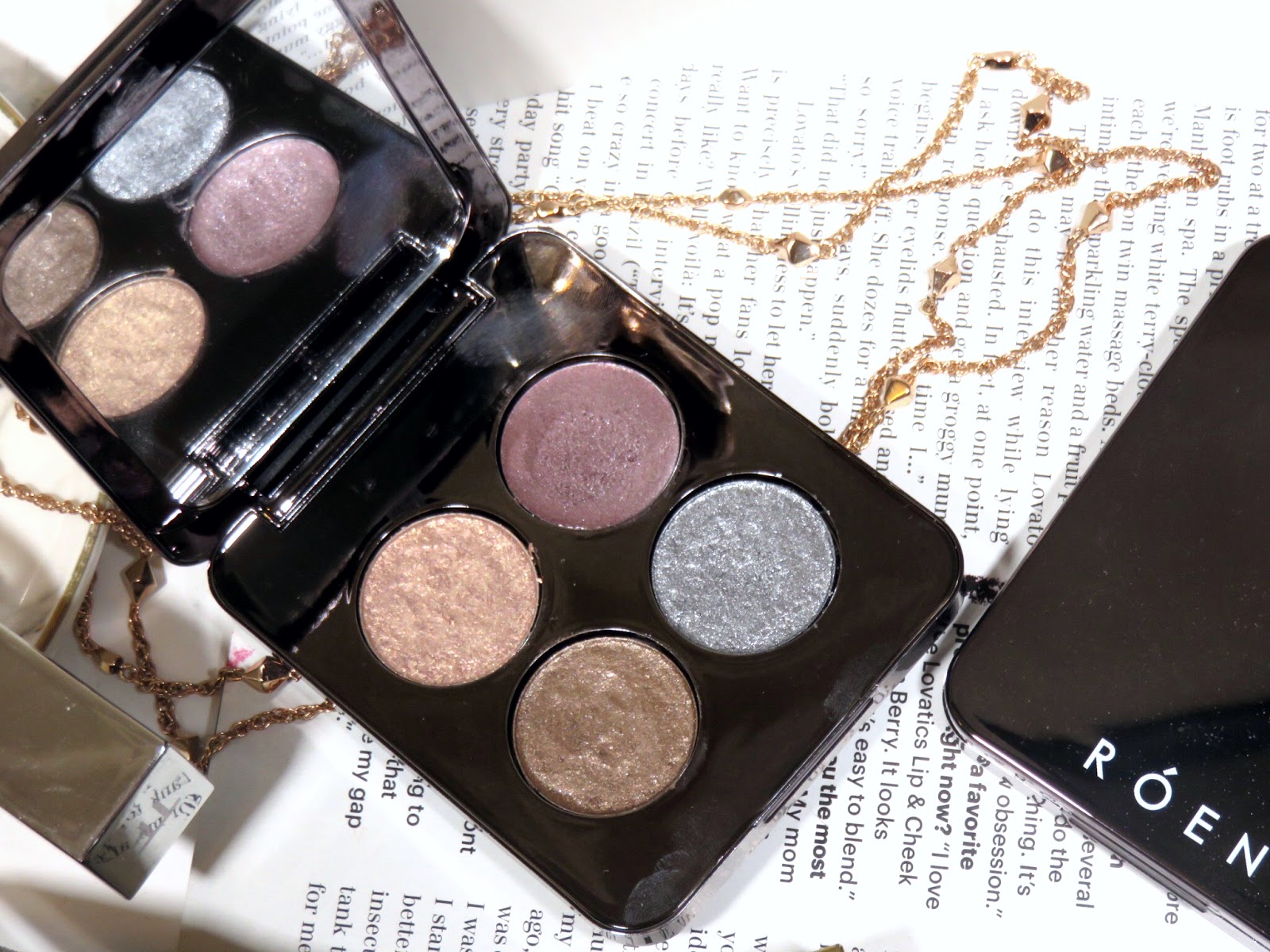 We reviewed nikki deroest's new makeup brand róen beauty | Review | RÓEN Beauty 52° Cool Eye Shadow Palette | PRETTY IS MY