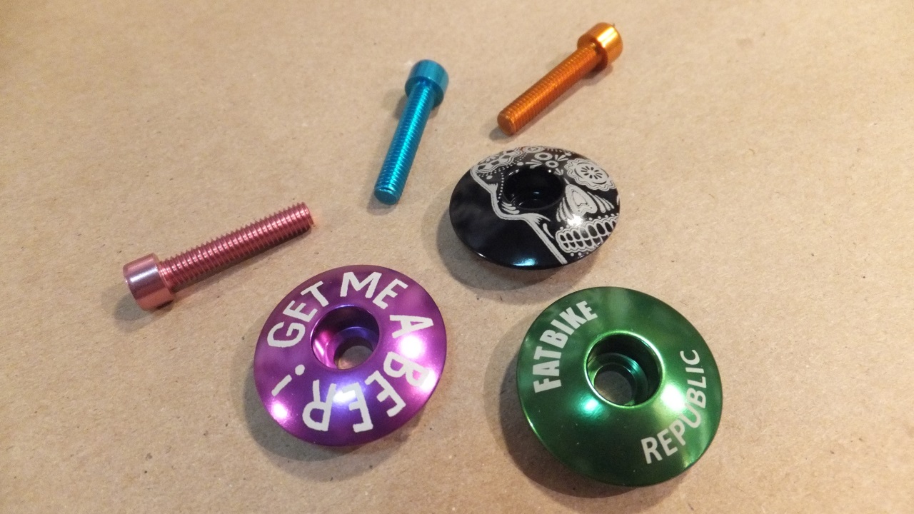 kustomcaps