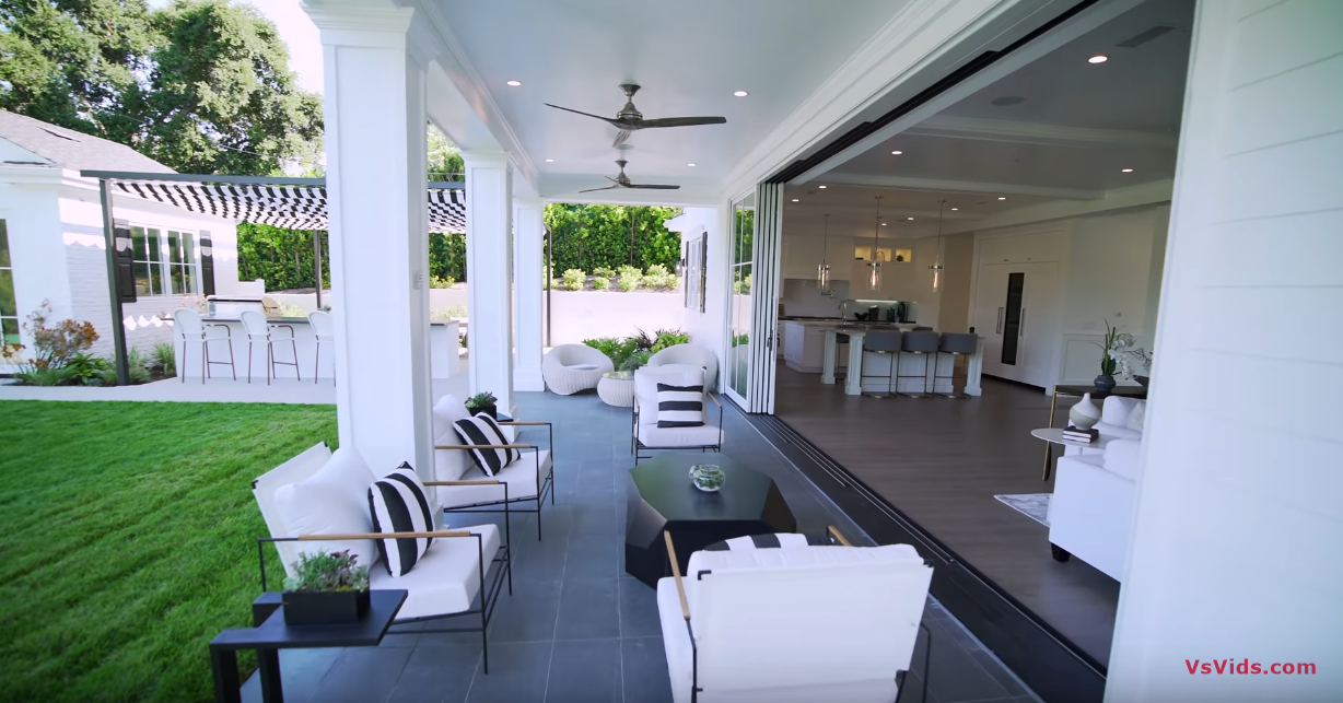 31 Photos vs. Touring a $7,495,000 ENCINO Mansion with 300 Ft Private Driveway! - Luxury Home Tour 31 Photos vs. Touring a $7,495,000 ENCINO Mansion with 300 Ft Private Driveway! - Luxury Home Tour