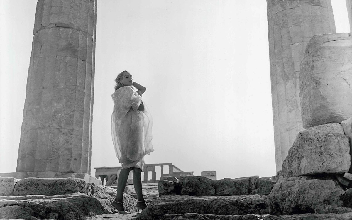 Acropolis 1989 desnuda,