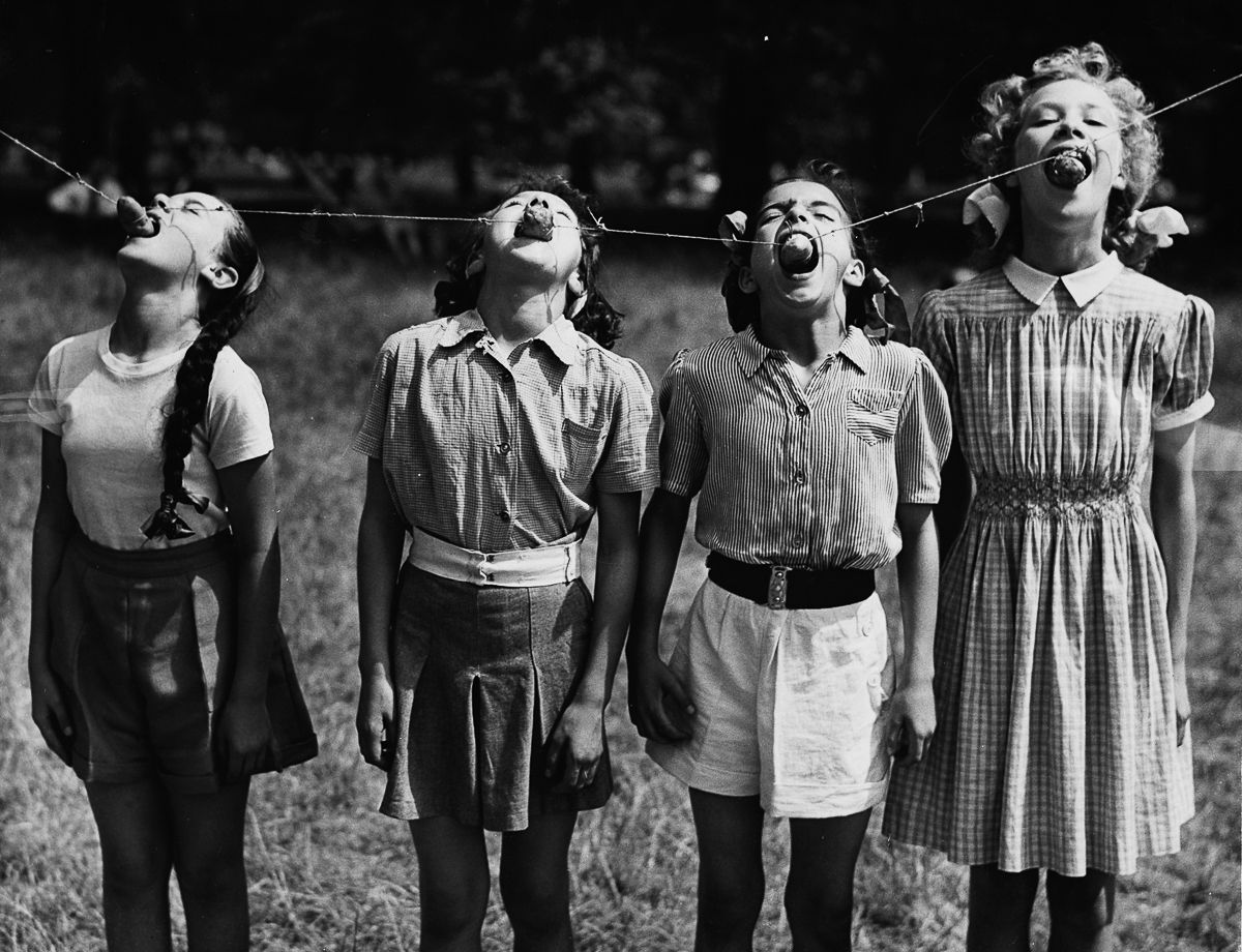 22 Amazing Vintage Photographs That Prove Eating Contests Have Been