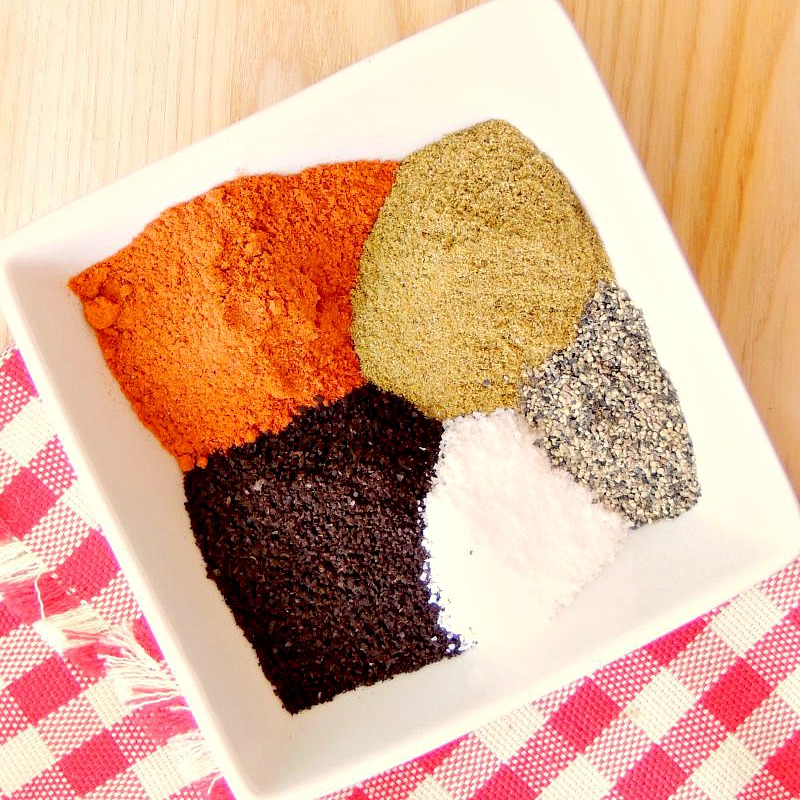 This low carb and keto friendly Spiced Coffee BBQ Rub recipe is perfect for steaks and roasts. It will add a nice rich yet spicy kick to your next BBQ..#keto #lowcarb #BBQ #grilling #rub #beef #steak #pork #chicken #easy #recipe | from www.bobbiskozykitchen.com