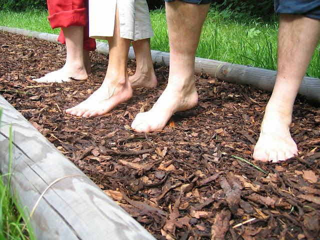 camminata a piedi nudi barefoot walking